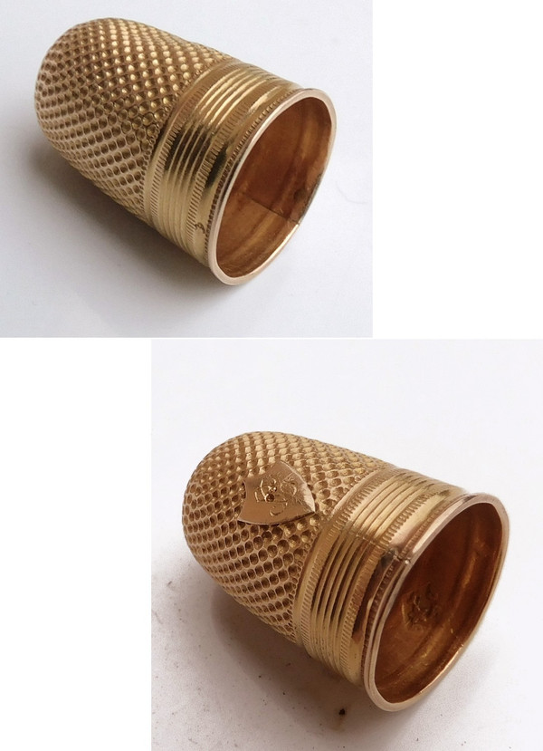 Kit da cucito in oro di inizio '800 con decori antichi