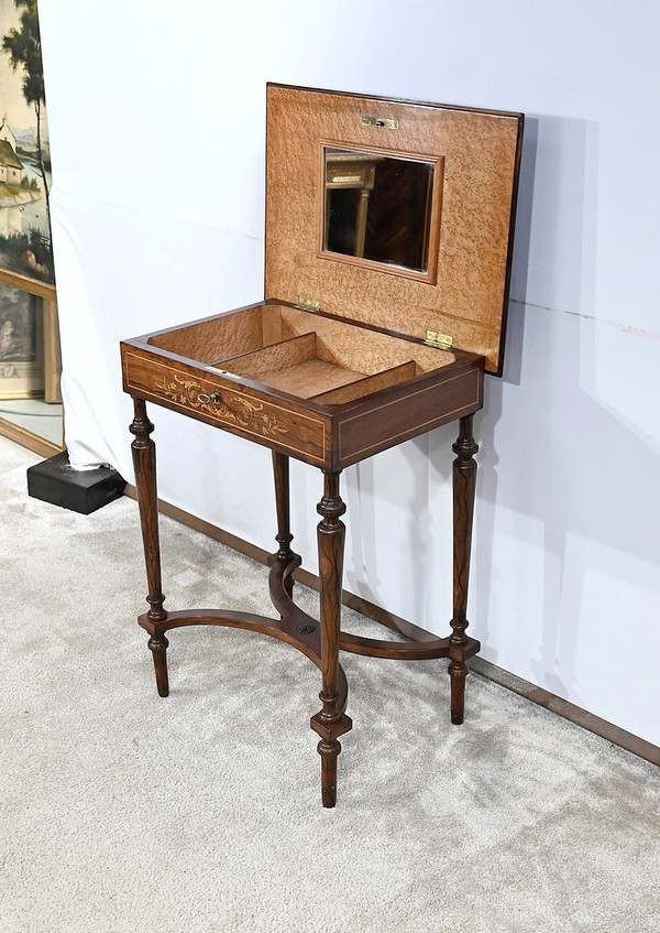 Petite Table en Marqueterie, goût Louis XVI – Fin XIXe