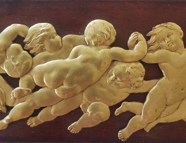 Bronze doré d'ornement aux Putti