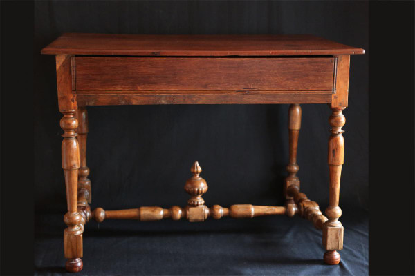 Table En Gaïac, XIXeme