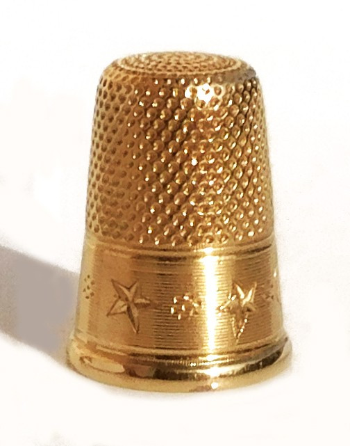 Scatola d'avorio con monogramma del kit da cucito d'oro con aquila e marchio di garanzia