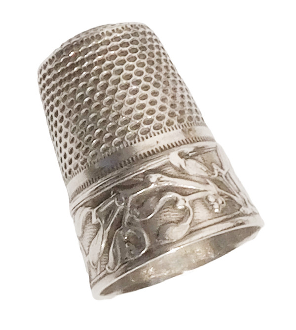 Nécessaire De Couture Ancien En Argent Massif Art Nouveau Gui 