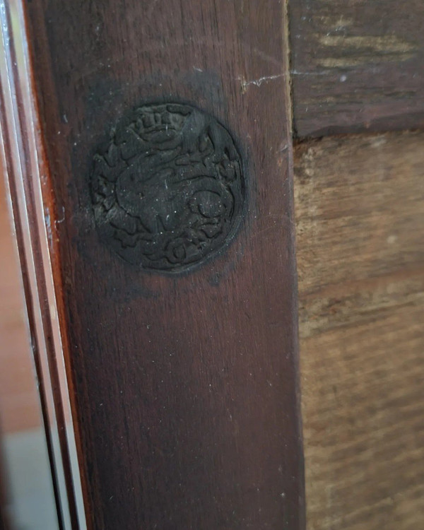 Cassapanca in stile Luigi XVI, in mogano, timbrata dalla Maison Mailfert