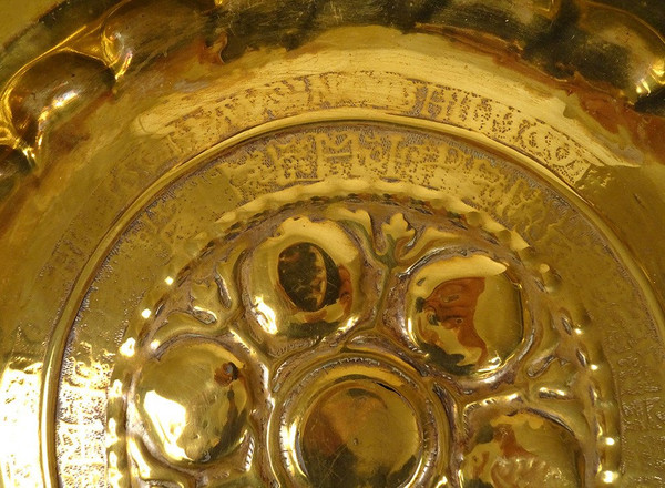 Plat de Quête à Offrandes Laiton Gothique Allemagne Nuremberg XVIè Siècle