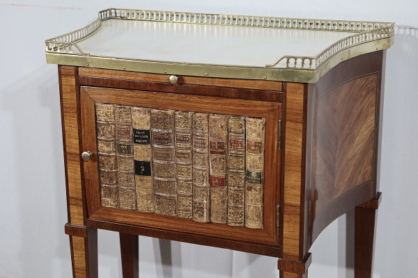 Petite Table de Salon dans le goût Louis XVI – Milieu XIXe