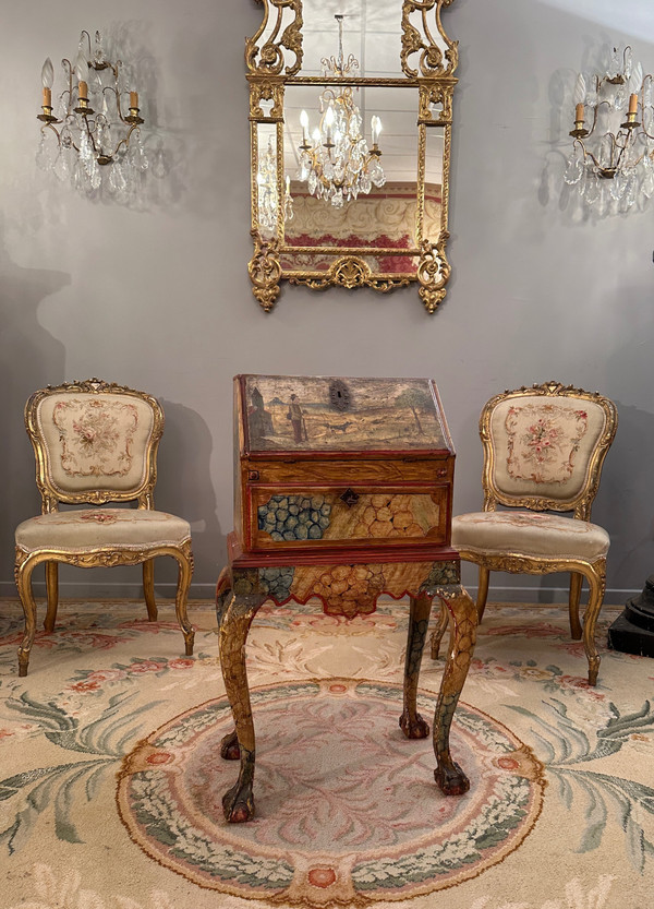 Small Venetian Secretary Desk In Lacquered Wood 18th Century