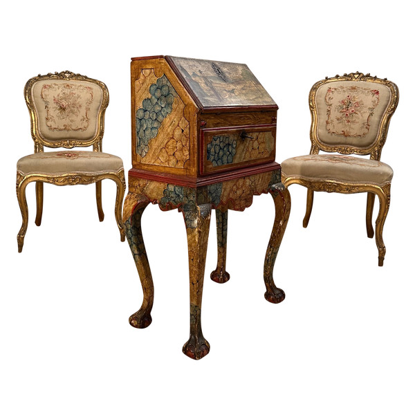 Small Venetian Secretary Desk In Lacquered Wood 18th Century