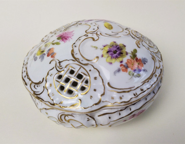 Boîte à Bijoux En Porcelaine Peinte Allemagne
