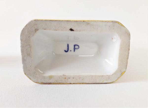 Flacon à Parfum En Porcelaine Peinte Par Jacob Petit