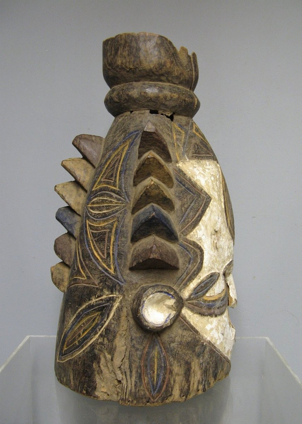 Konische Wappenmaske - Igbo / Ibo - Nigeria