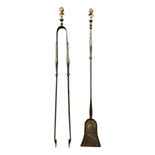 Set of a shovel and pliers in iron and bronze from the early 19th century