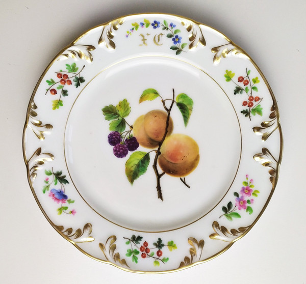 Assiette En Porcelaine Peinte 19ème