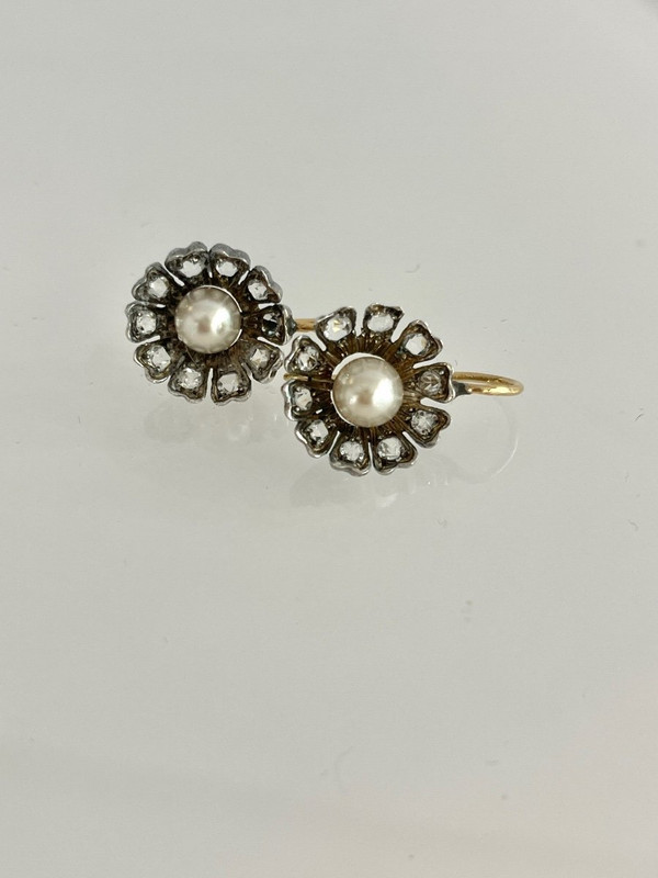 Orecchini Eglantines in oro con perle e diamanti