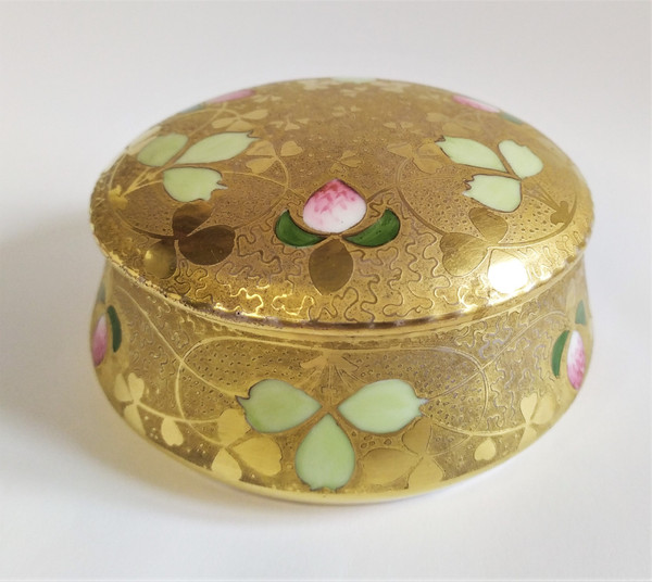 Limoges Painted Porcelain Box Art Nouveau Style Gilted
