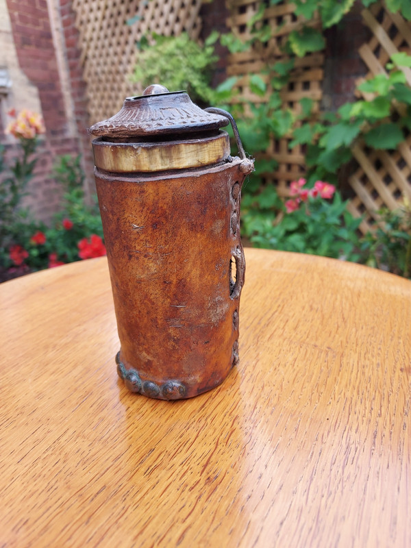Très rare boîte à reliques Madagascar 