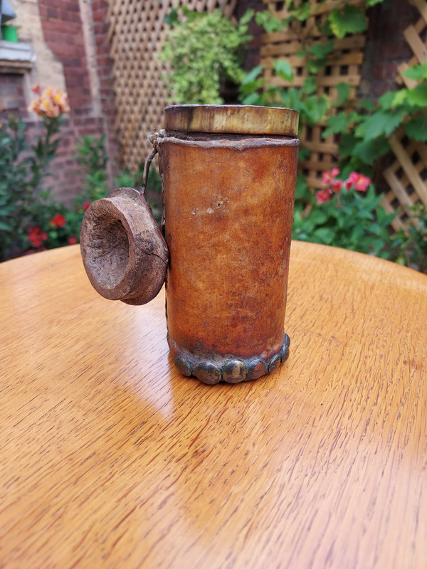 Très rare boîte à reliques Madagascar 