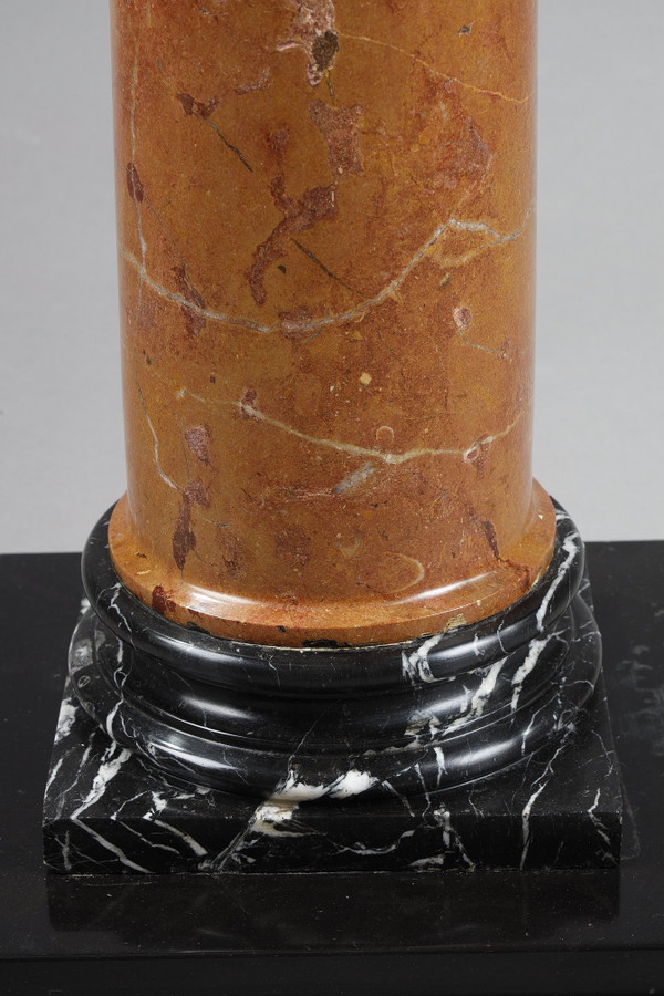 COLUMN IN RED PYRENEAN MARBLE FROM THE LATE 19TH CENTURY