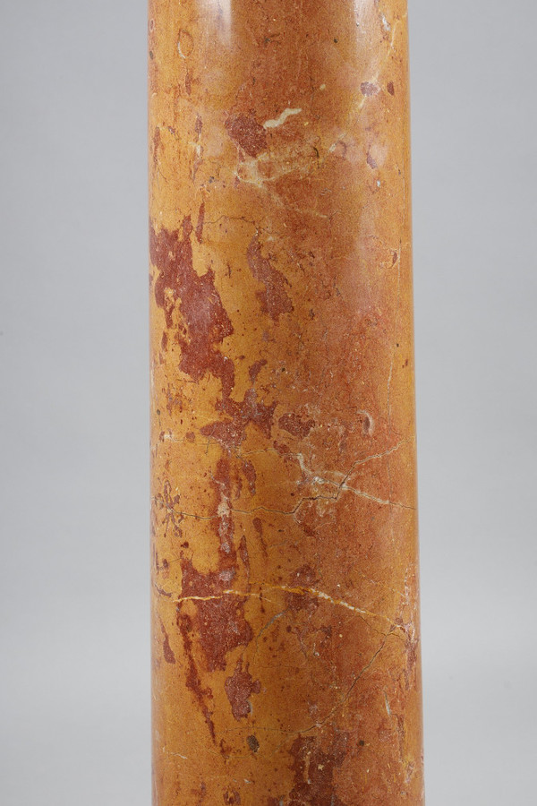COLUMN IN RED PYRENEAN MARBLE FROM THE LATE 19TH CENTURY