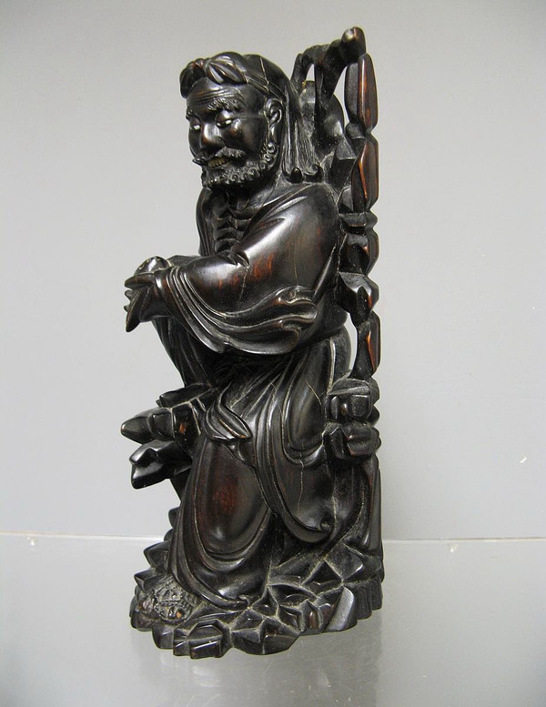 Sculpture en bois de fer. Chine XIXe. Dieu Divinité Tao