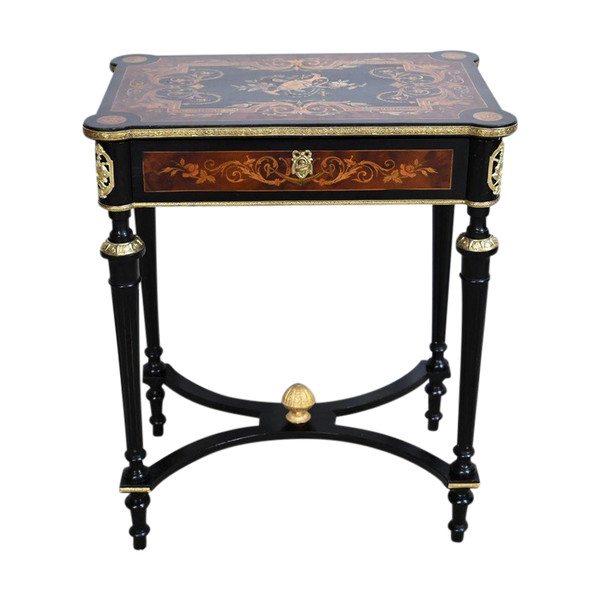 Small Table in Blackened Pear and Thuya Burl, Louis XVI style, Napoleon III period – Mid-19th century