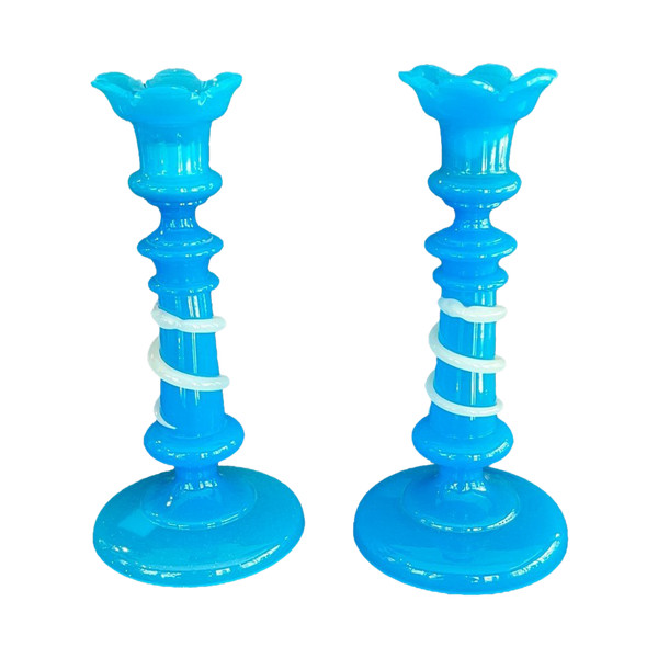 Paire De Bougeoirs En Opaline bleue