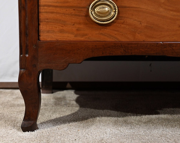 Commode Scriban de Port en Acajou de Saint Martin et de Cuba, époque Louis XV – XVIIIe