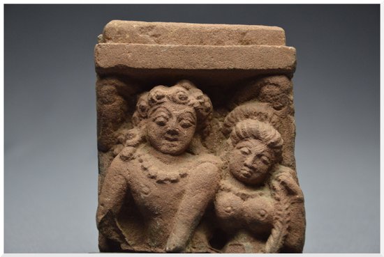 Inde / Période Médiévale / Xème - XIIème siècle / Bustes de Shiva et Parvati / Grès rose