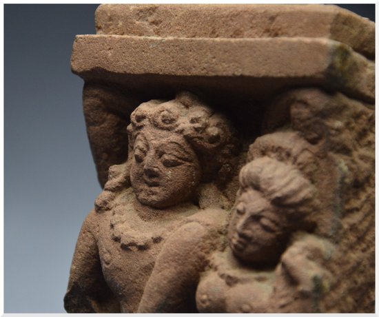 Inde / Période Médiévale / Xème - XIIème siècle / Bustes de Shiva et Parvati / Grès rose