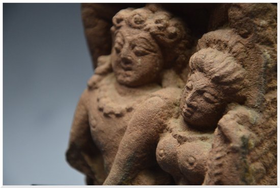 Inde / Période Médiévale / Xème - XIIème siècle / Bustes de Shiva et Parvati / Grès rose