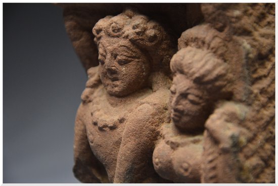 Inde / Période Médiévale / Xème - XIIème siècle / Bustes de Shiva et Parvati / Grès rose