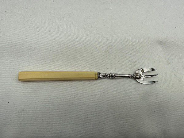 Box of 12 silver oyster forks
