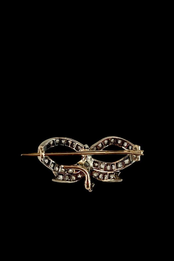 Broche Noeud En Or, Argent Et Diamants