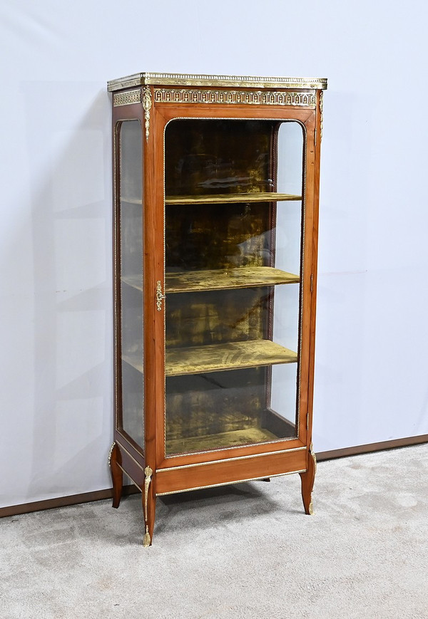 Small solid cherrywood display case, Transition Louis XV Louis XVI - Early 20th century