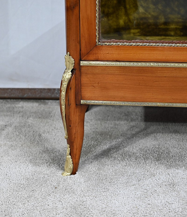 Small solid cherrywood display case, Transition Louis XV Louis XVI - Early 20th century