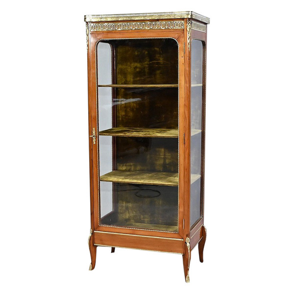 Kleine Vitrine aus Kirschbaum Massivholz, Übergang Louis XV Louis XVI - Anfang 20.