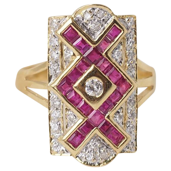Bague vintage en or jaune, rubis et diamants
