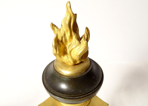 Coppia di cassolette ateniesi in bronzo e marmo, braciere, primo impero, XIX secolo