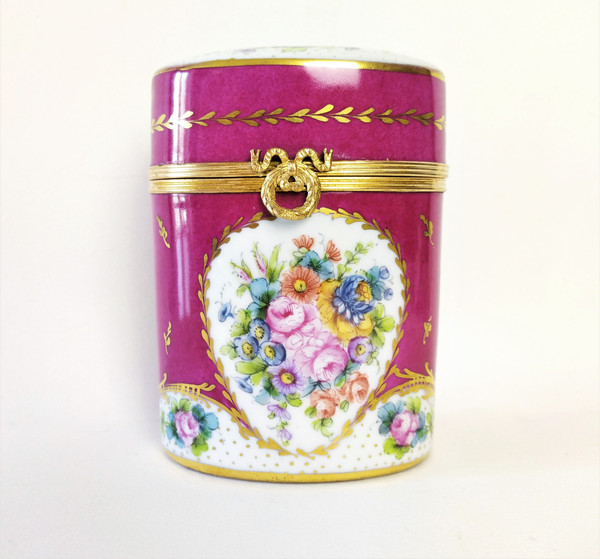 Hand Painted Porcelain Box with roses and flowers 20th c