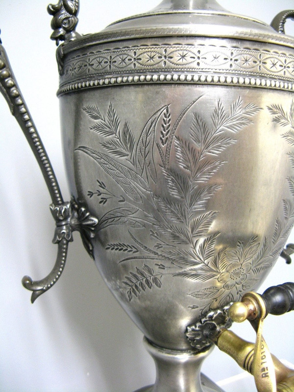 Fontaine à Thé XIXe. Samovar Mi-victorien.