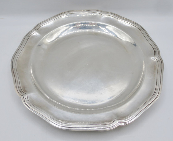 Contours dish, Massive silver 18th century.