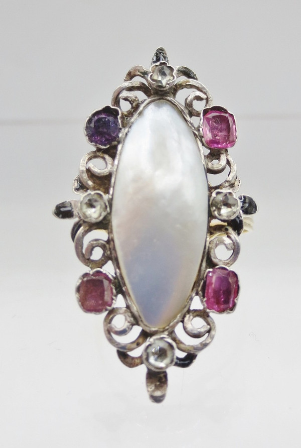 Anello del XIX secolo.