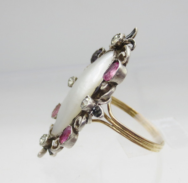 Anello del XIX secolo.