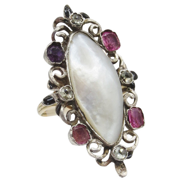 Anello del XIX secolo.