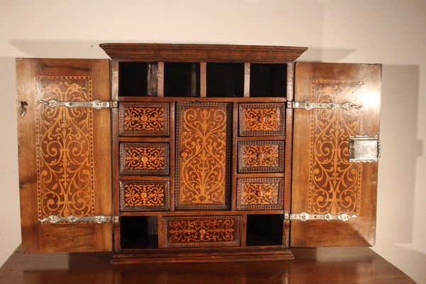  Cabinet 17th century