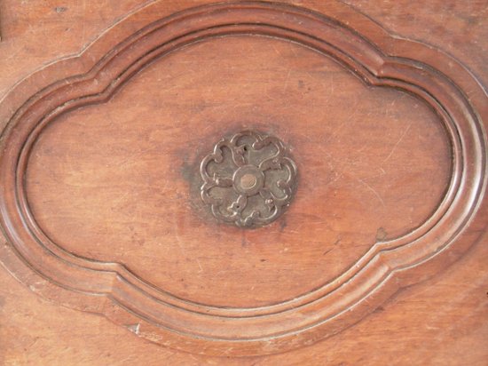 Grande vecchia porta del XVIII secolo in legno di noce biondo