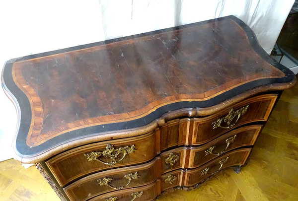 Commode Arbalète Louis XV Marqueterie Bois Rose Palissandre Noyer XVIIIème