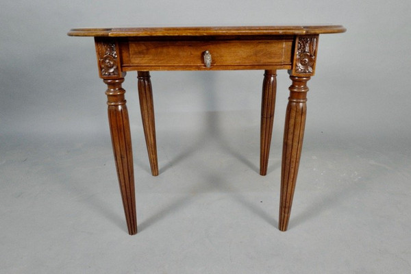 Table Art Déco en Noyer  1925