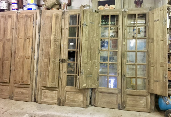 Boiserie De 3 Paires De Portes Avec Volets XVIIIème