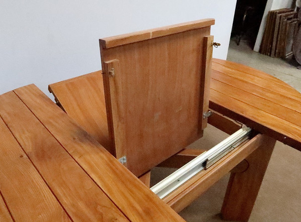 Solid Elm table, with integrated extension, attributed to Maison Regain – 1980