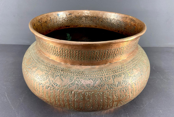 Indo-Persian Culture, Calligraphic Basin In Tinned Copper With Animal Decor.